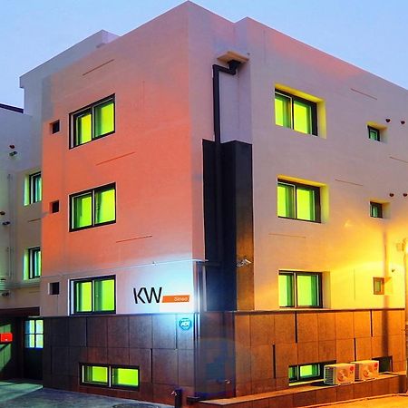 Hostel KW Sinsa Seoul Exterior foto