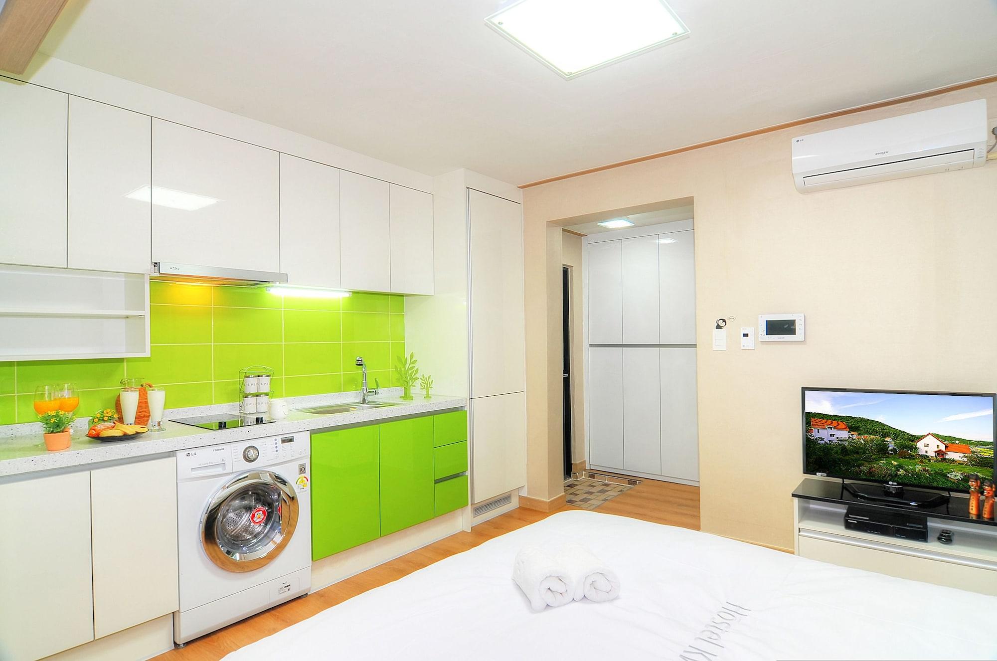 Hostel KW Sinsa Seoul Exterior foto