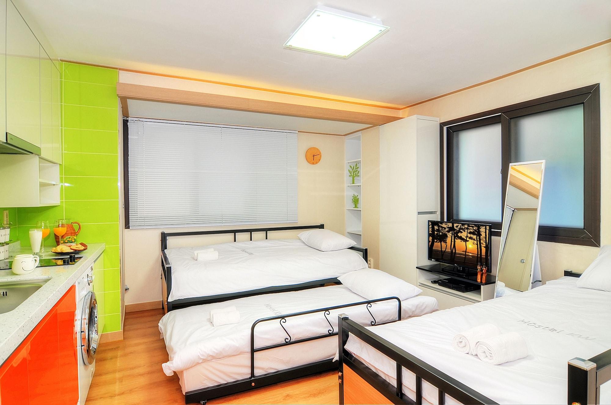 Hostel KW Sinsa Seoul Exterior foto