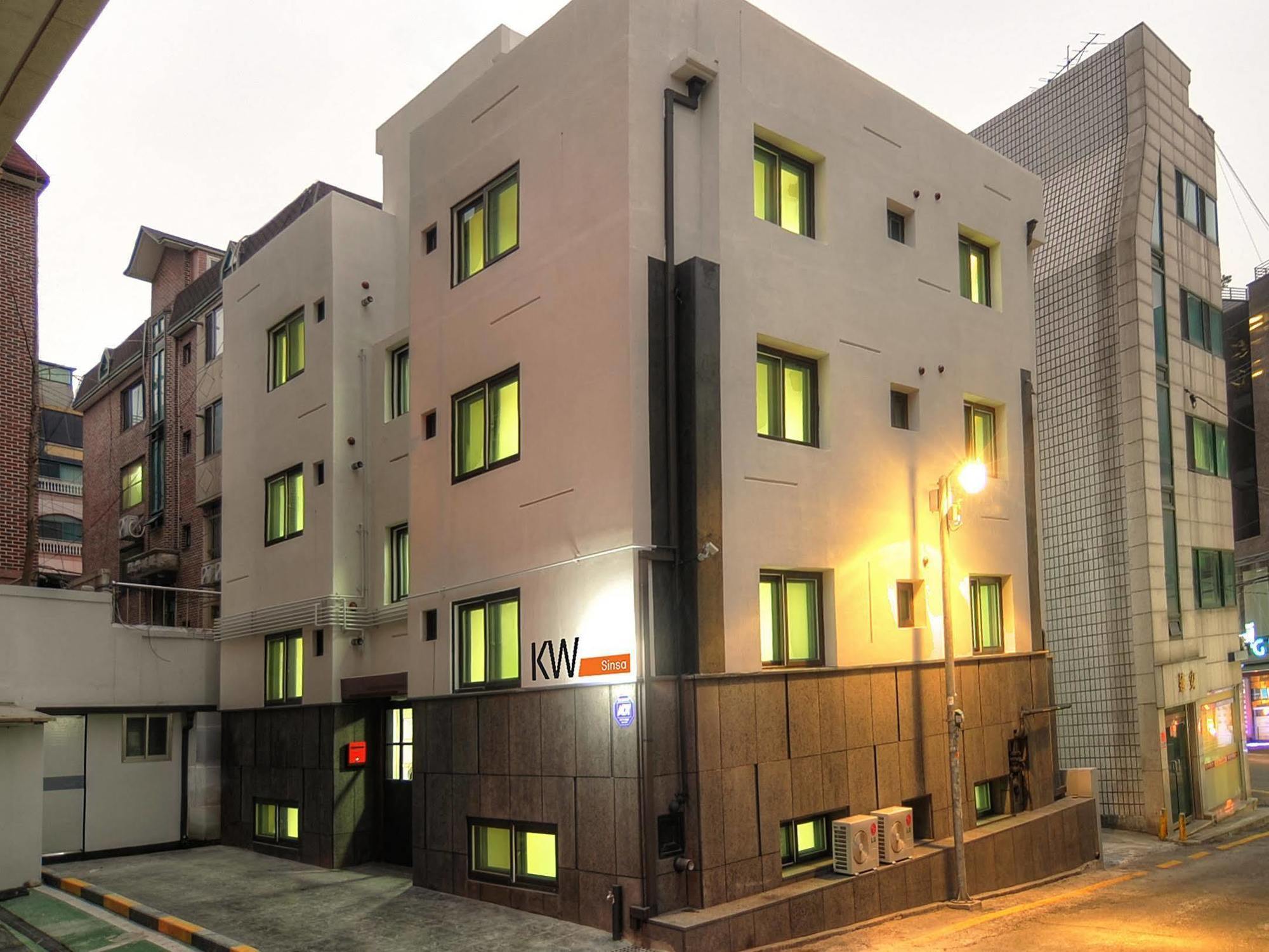 Hostel KW Sinsa Seoul Exterior foto